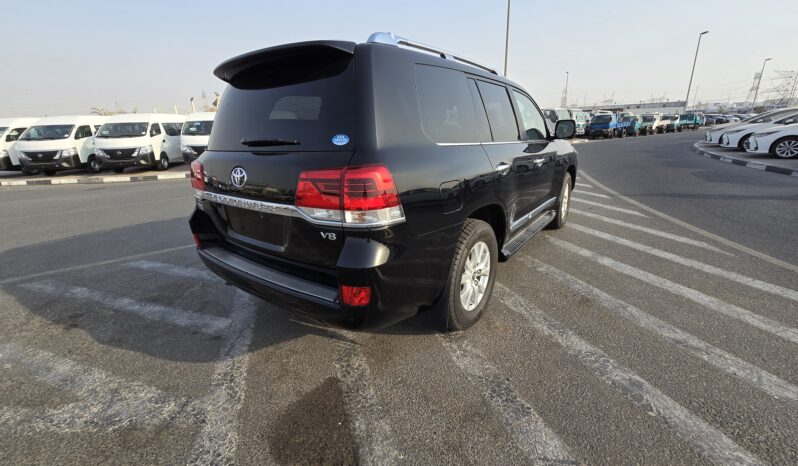 
								TOYOTA LAND CRUISER full									