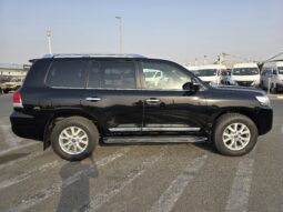 
										TOYOTA LAND CRUISER full									